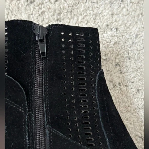 Crown Vintage Ankle Booties - Picture 4 of 10